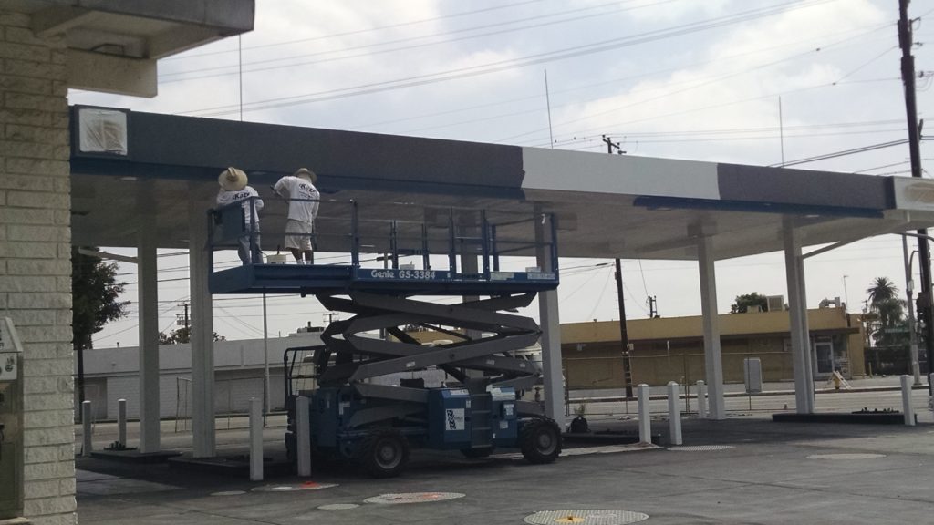 Kaz gas station painters