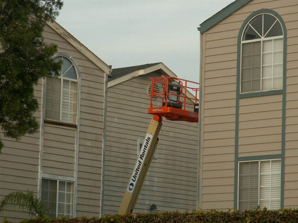 apartment complex and HOA painting company
